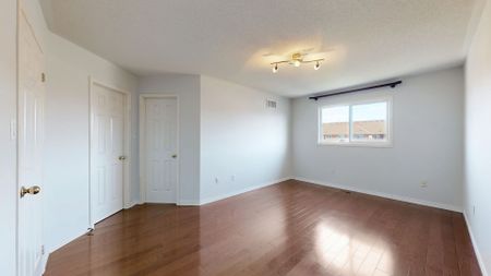 For Lease - 60 Cariglia Trail, Markham, Ontario - Photo 5