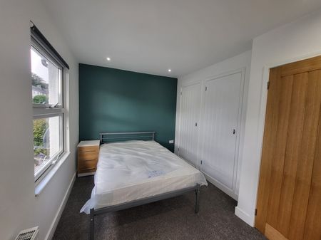 Penryn, Cornwall - Photo 3