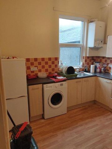 Flat 2, 18 Lawrence Street, Belfast, BT7 1LF - Photo 5