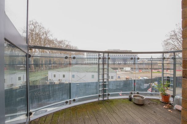 2 Bed Flat, Ebury Bridge Road, SW1W - Photo 1