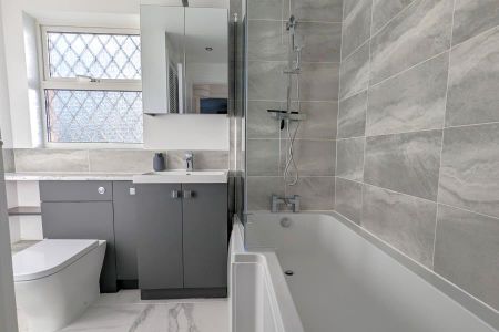 3 bedroom link detached house to rent - Photo 5