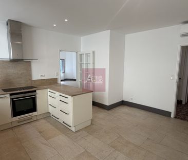 Maison • Les Arceaux - Photo 2