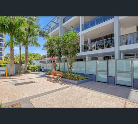 207/3 Como Crescent, Southport, Qld 4215 - Photo 5