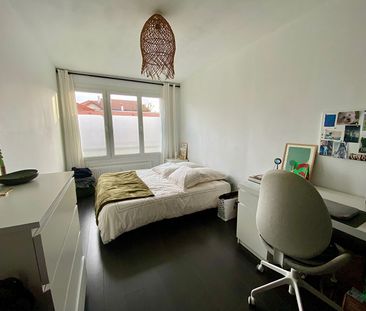A LOUER F3 MEUBLE - SECTEUR VENOIX - Photo 2