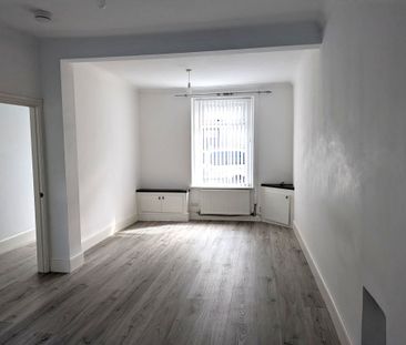 Gilbert Crescent, Llanelli, Carmarthenshire, SA15 3PY - Photo 5