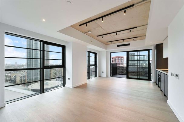 Stunning new two bed two bath apartment located in The Founding, Canada Water's premier new build development. - Photo 1