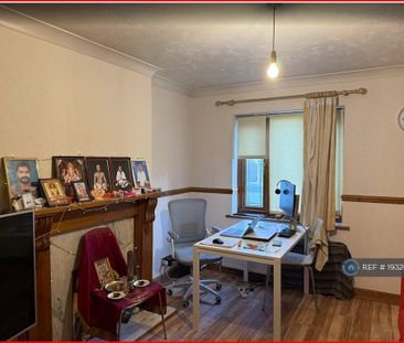 2 bedroom semi-detached house to rent - Photo 3