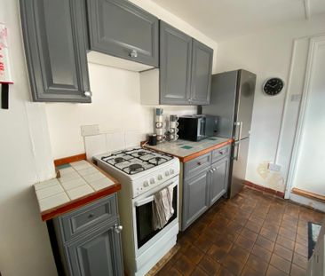 Ground Floor Front Room - Room 1, 2 Denmark Street, Oxford OX4 1QS - Photo 5