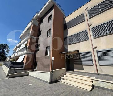 Quadrilocale via Aldo Moro, 58c, Frattocchie, Marino - Photo 1