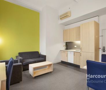 Iconic Melbourne Laneway (Electricity & Water usage included) - Photo 1