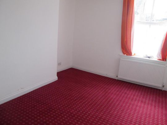 6 bedroom terraced house to rent - Photo 1