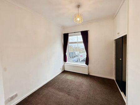 2 bedroom House To Let - Photo 2