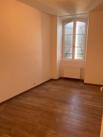 Location Appartement 3 pièces 66m² ANGOULEME 16000 - Photo 5