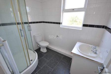 6 bedroom property to rent in Reading - Photo 3