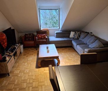 Bel appartement de 3 pièces situé au dernier étage avec vue sur le lac - Photo 1