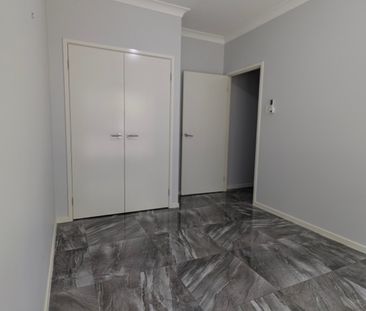 Upper Coomera - Photo 3