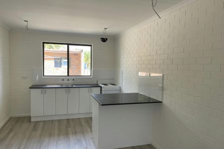 Neat and central 1 bedroom unit - Photo 3