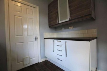 Wheatfield Crescent, Sheffield, S5 - Photo 2