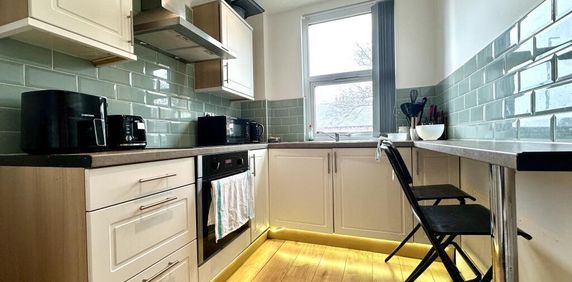 Coldcotes Avenue - Photo 2