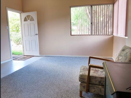 CHARMING COTTAGE - Photo 3