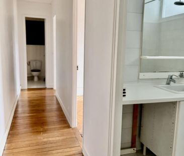 A LOUER 3 PIECES 70m² PARIS IIème. MONTORGUEIL - Photo 4