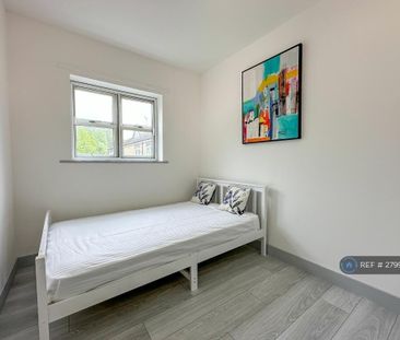 2 bedroom penthouse to rent - Photo 1