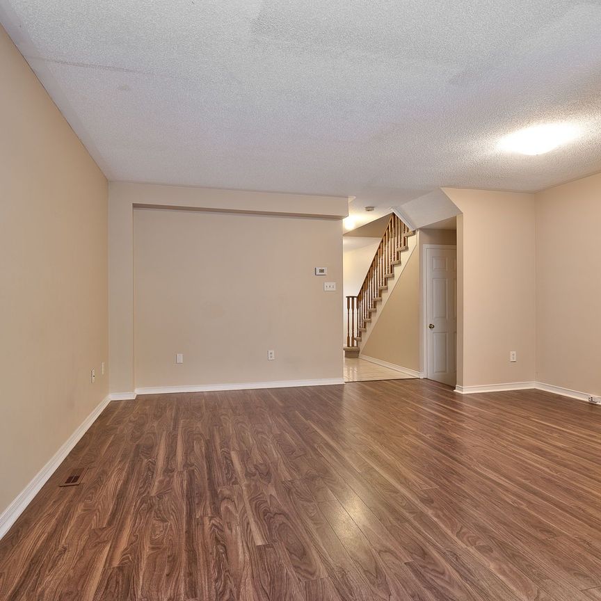 For Lease - 1765 Cobra Crescent, Burlington, Ontario - Photo 1