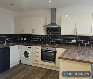 2 bedroom flat to rent - Photo 4