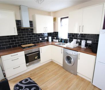 1 bedroom semi-detached house to rent - Photo 4