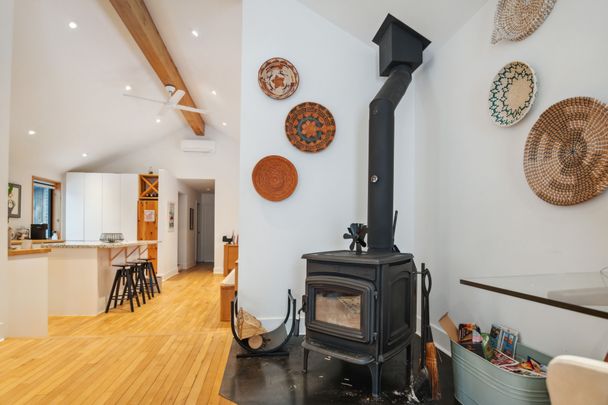 For Lease - 205 Beech Street, Collingwood, Ontario - Photo 1