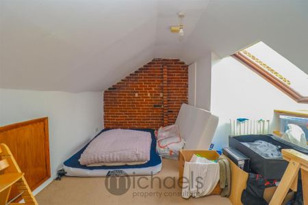 3 bedroom terraced house to rent - Photo 2