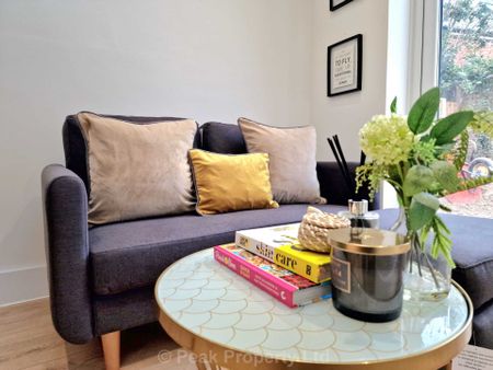 Room 6, Colchester Road, Southend On Sea - Photo 5