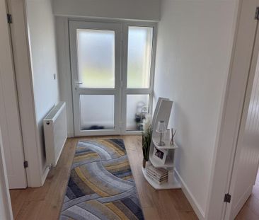 2 bedroom bungalow to rent - Photo 2