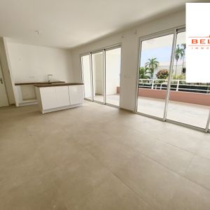 Location Appartement 3 pièces 57m² FORT DE FRANCE 97200 - Photo 3