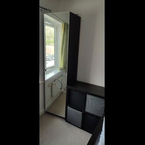 Room in a Shared House, Liverpool Street, M6 - Photo 2