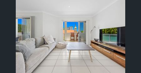 Comfortable Apartment in a Quiet Nundah Pocket - Photo 3