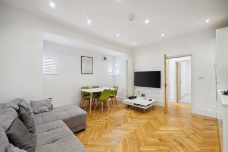 3 bedroom apartment to rent - Photo 3