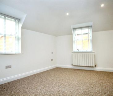 2 bedroom end of terrace house to rent - Photo 2