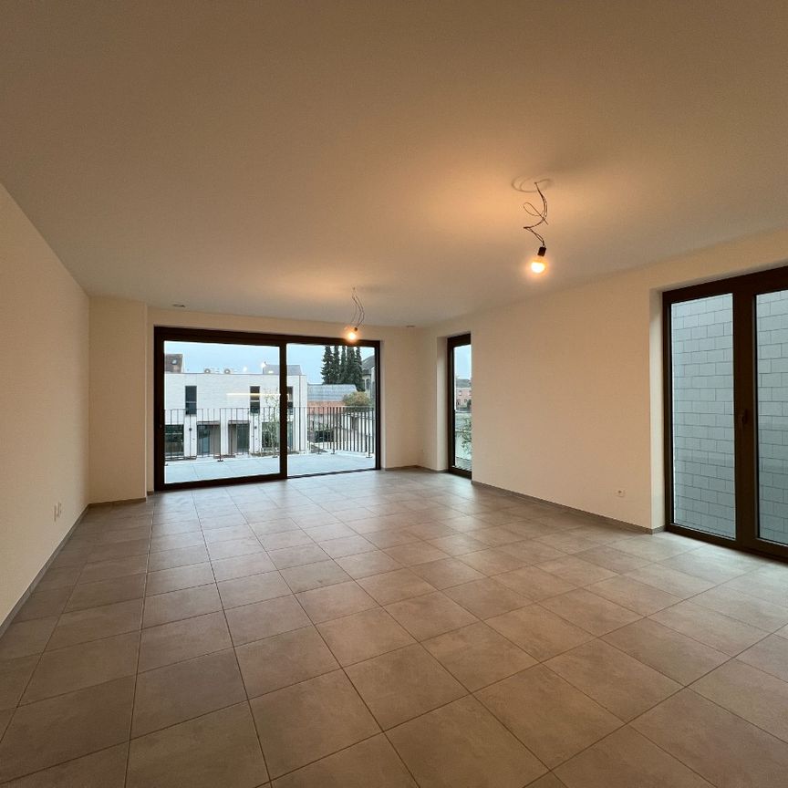 Mooi nieuwbouwappartement 3 slaapkamers te huur in Lommel - Photo 1