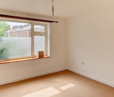 2 bedroom duplex to rent - Photo 2