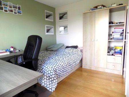 Super 1 slaapkamerappartement met zicht op water - Photo 3