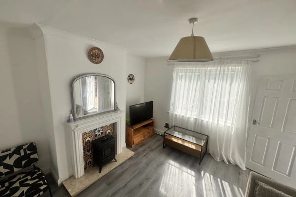 Newton Grove - Photo 1