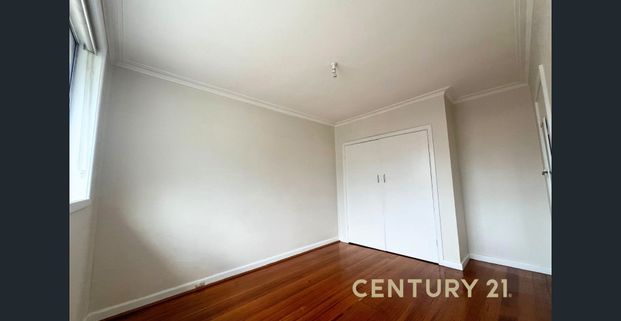 Neat Unit in Top Location - Photo 1