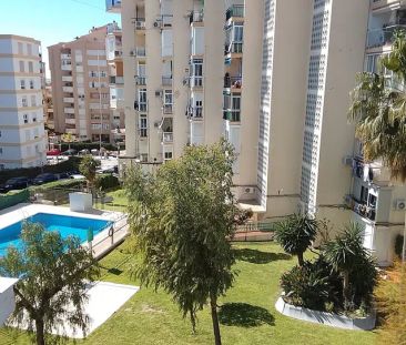 Alquiler de piso en Calle Hermanos Álvarez Quintero, 1 - Photo 6