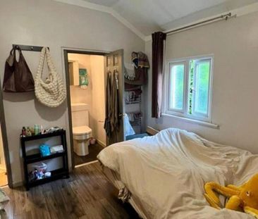 Room in a Shared House, Trundleys Road, SE8 - Photo 5
