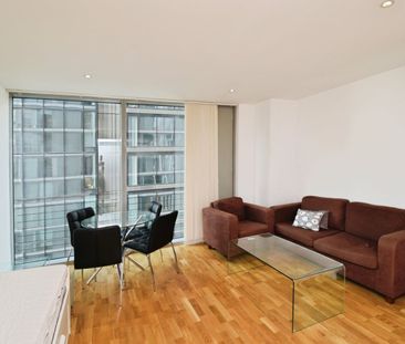 1 Bed Flat, Landmark West Tower, E14 - Photo 5