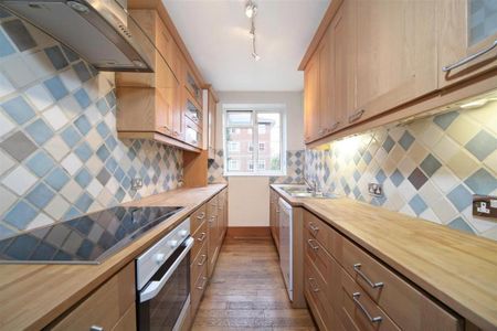 3 bedroom flat to rent - Photo 2