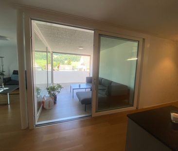 Moderne 4.5-Zimmer-Wohnung mit Balkon in Oberriet SG - Photo 2