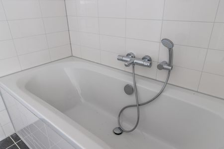 Te huur: Van Oldenbarneveltplaats 18 E - Photo 3