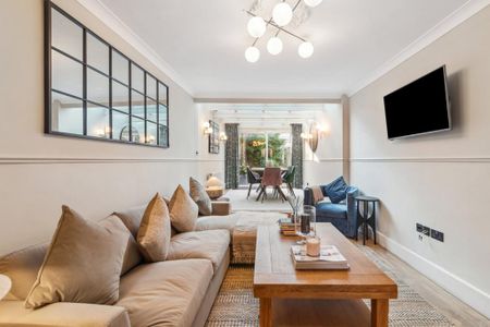 4 bedroom terraced house to rent - Photo 4